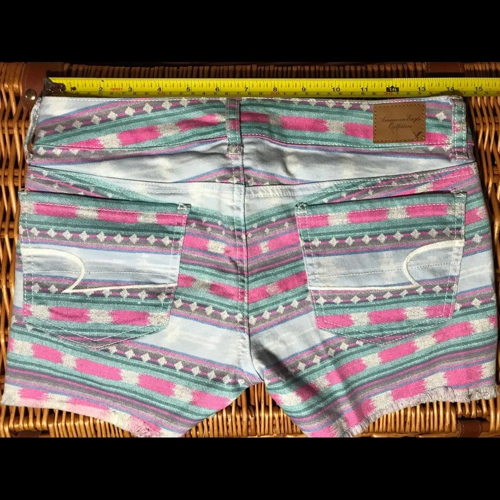 AMERICAN EAGLE 2 Pastel Tribal Raw Hem Shorts